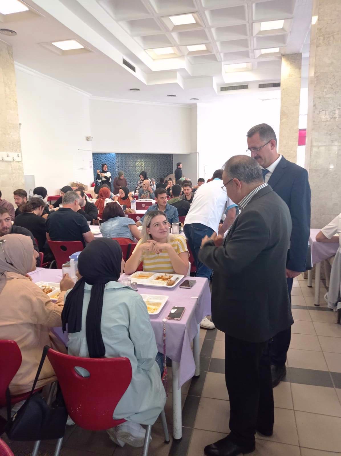 Rektör Yardımcımız Prof.Dr. Emrullah EKEN'in Öğrenci Yemekhanesi Ziyareti...